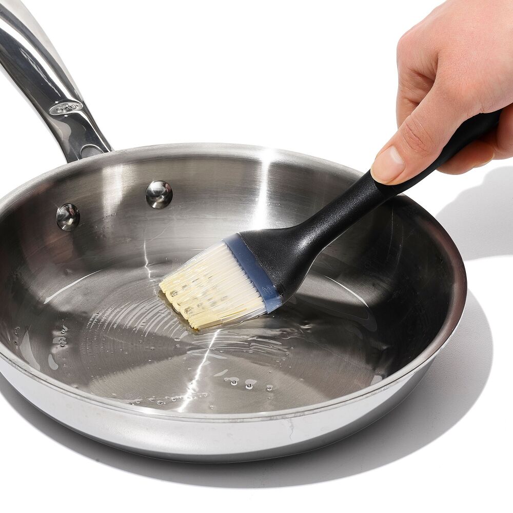 OXO Good Grips Silicone Pastry Brush C4