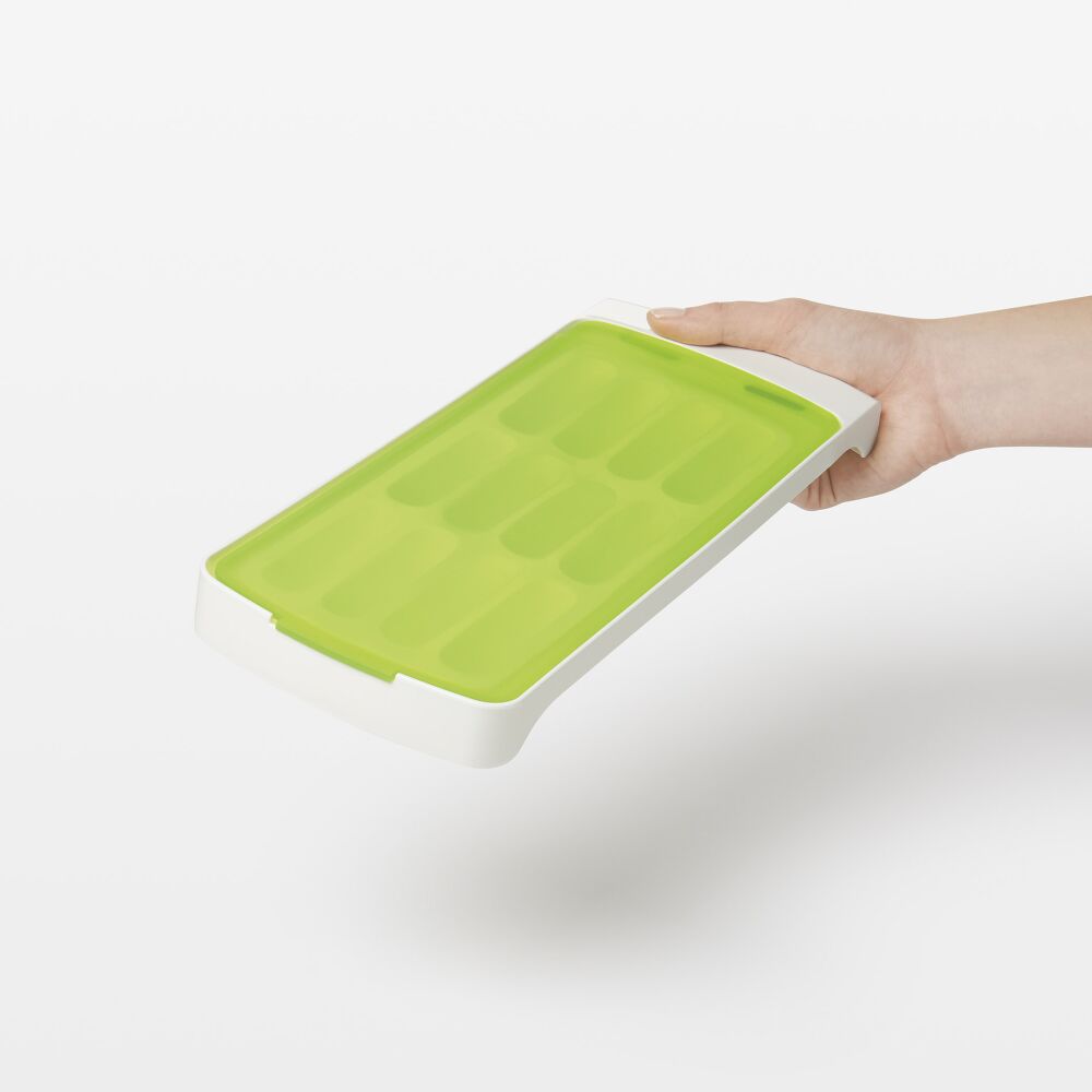 No-Spill Ice Stick Tray X1