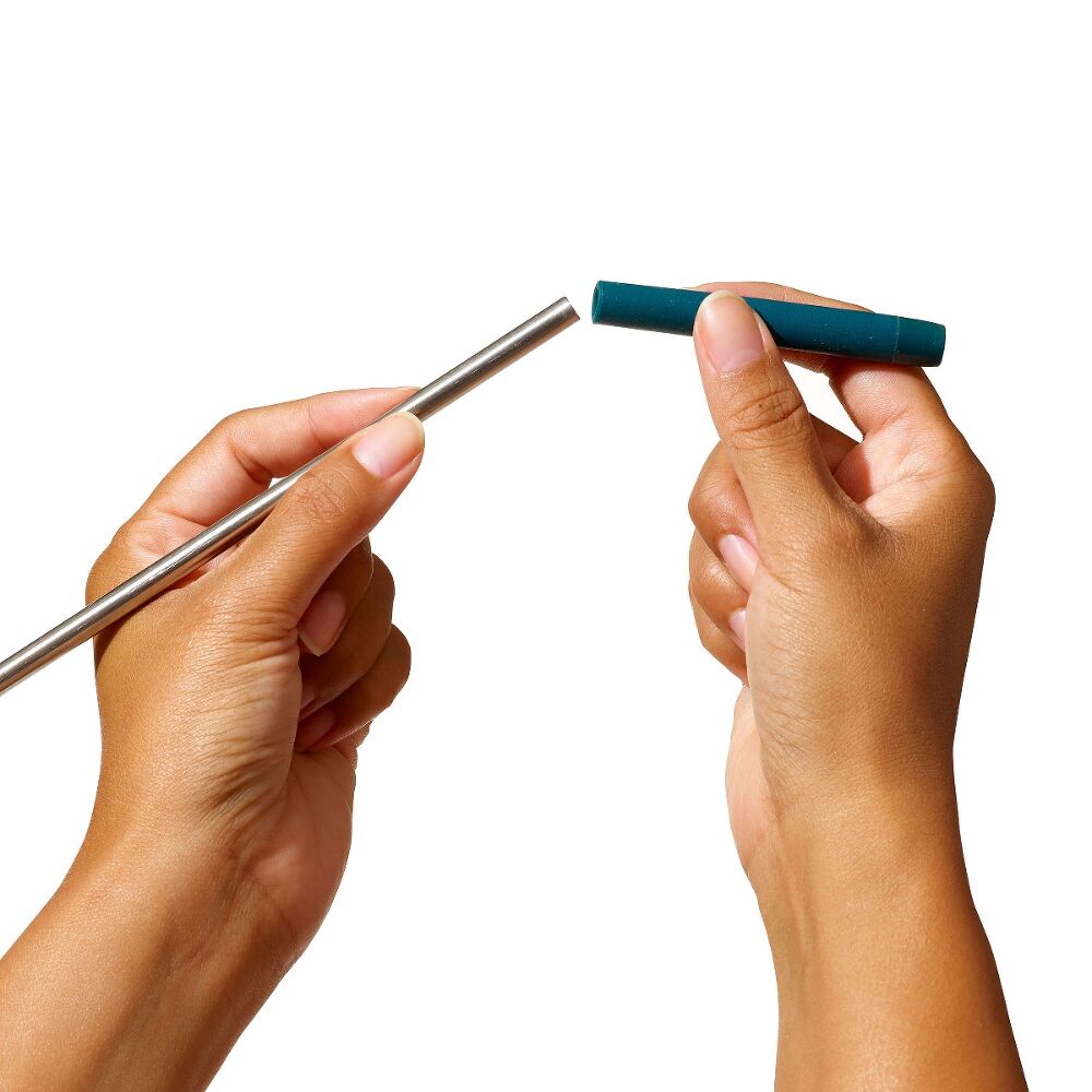 4-Piece Reusable Straw and Brush Set with Case Y5