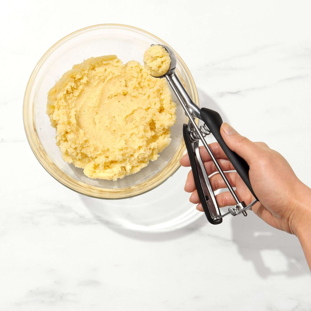 Small Cookie Scoop D8