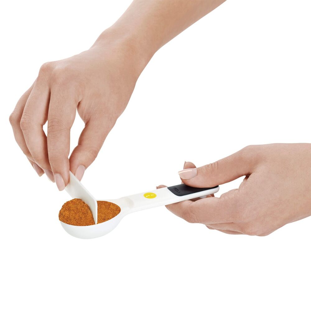 7 Piece Plastic Measuring Spoons - White J3