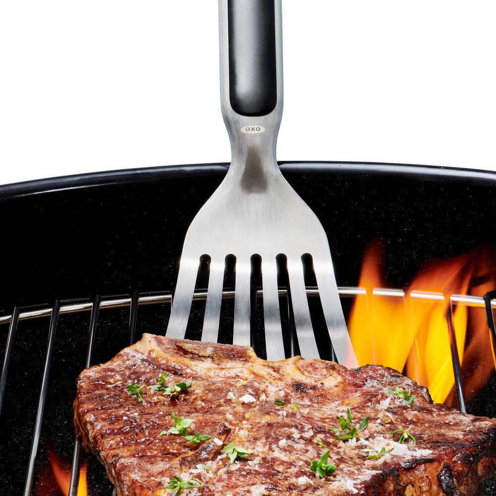 13-Piece Grilling Bundle R8