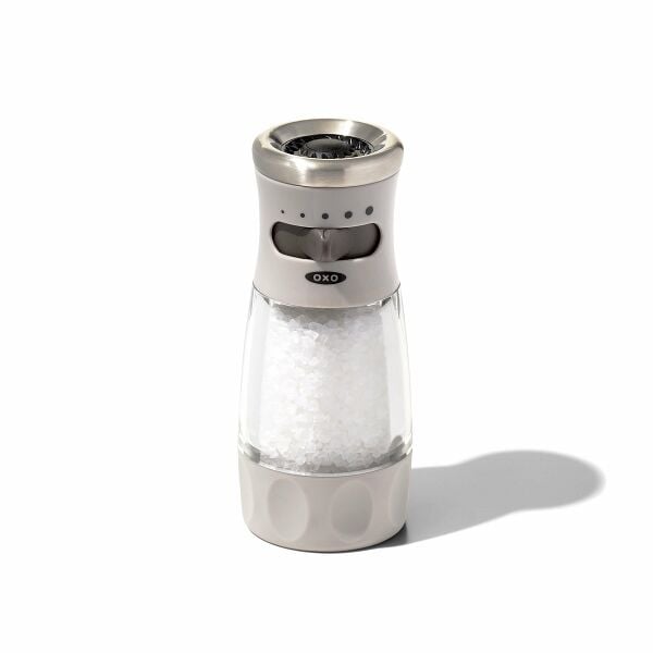 Contoured Mess-Free Salt Grinder O9