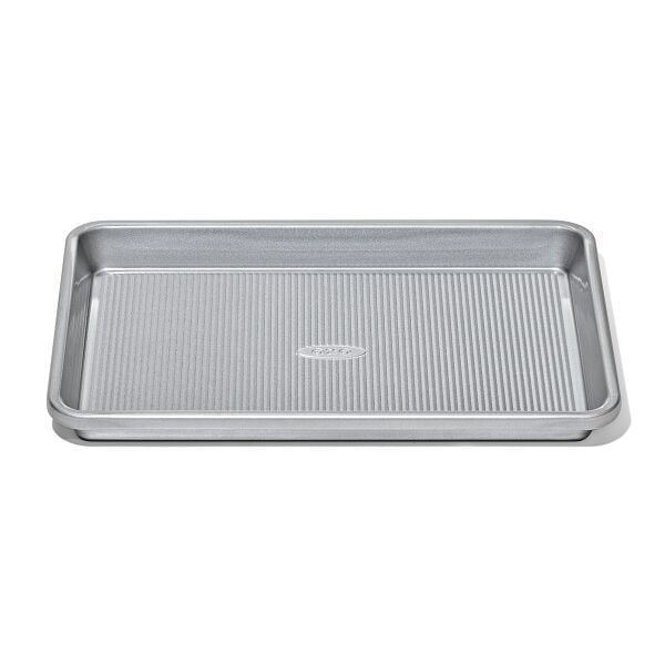 Non-Stick Pro Clear Coated Quarter Sheet Pan Q0