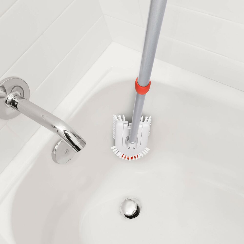 Extendable Tub & Tile Brush J2