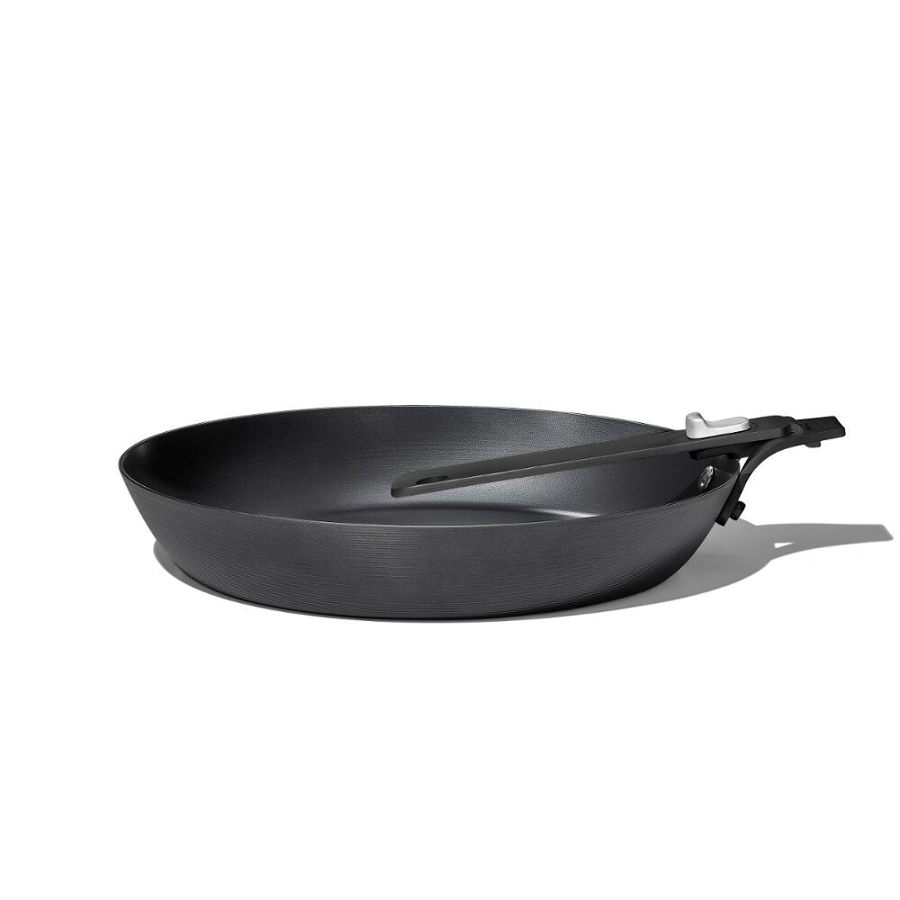 Carbon Steel With Removable Handle 10in Pan I8