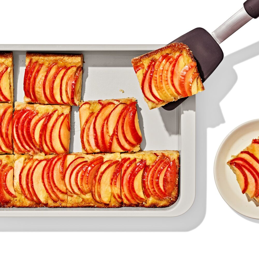 Non-Stick Pro Ceramic Coated Metal Bakeware 9" x 13" Cake Pan Q4