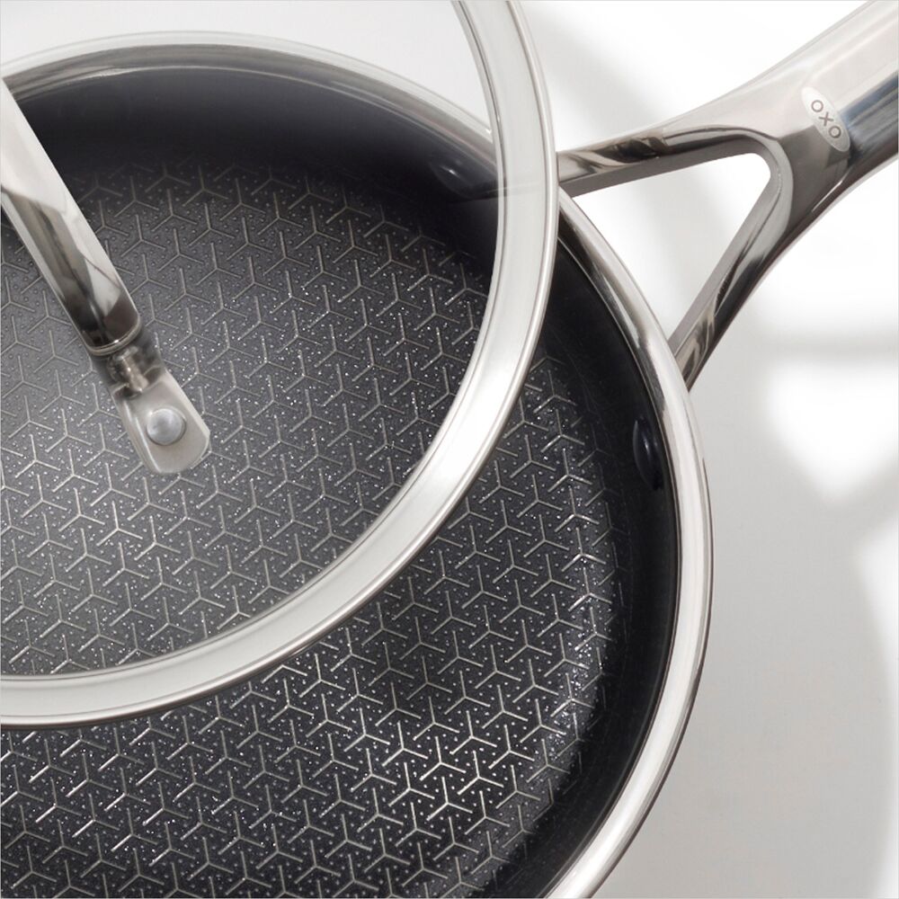 Trident Hybrid Non-Stick Stainless Steel 2.5 Qt Saucepan with Lid Z6