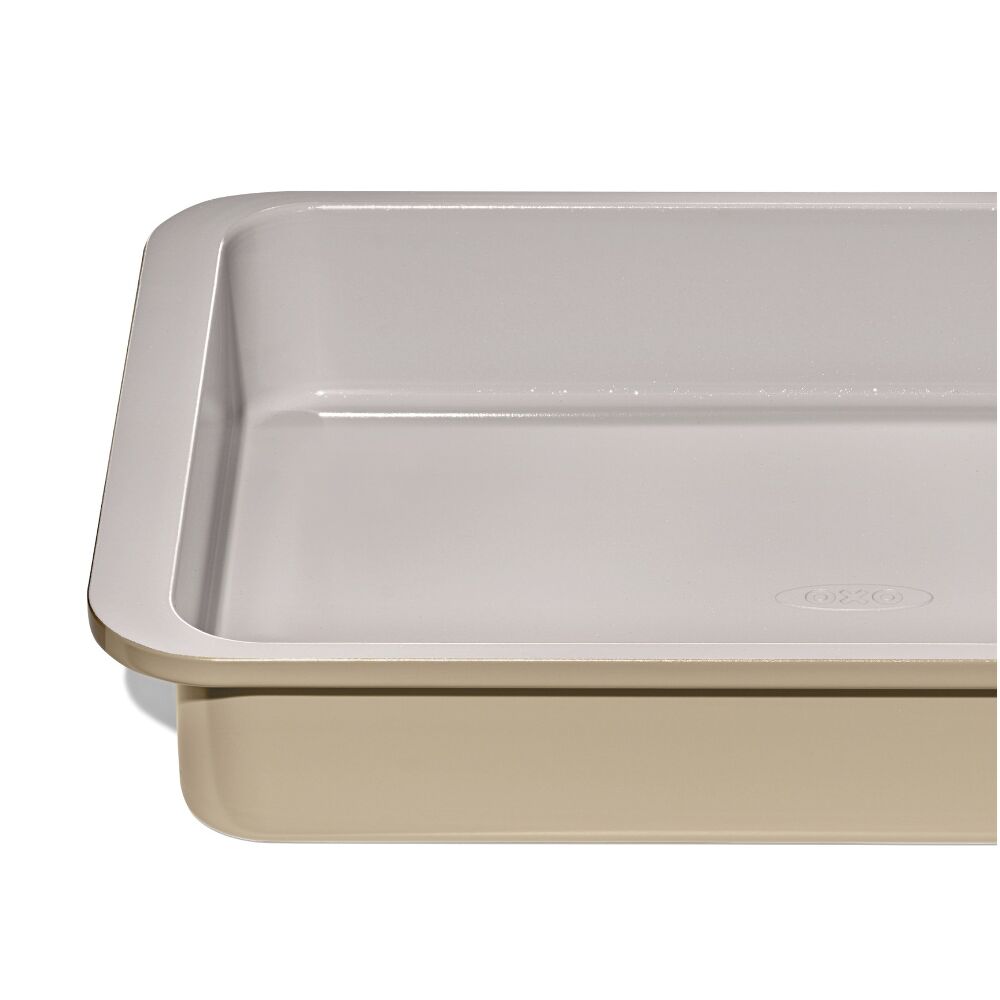 Non-Stick Pro Ceramic Coated Metal Bakeware 9" x 13" Cake Pan Q4