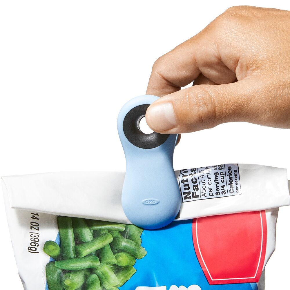 Magnetic All-Purpose Clips - 4-Pack - assorted colors V3