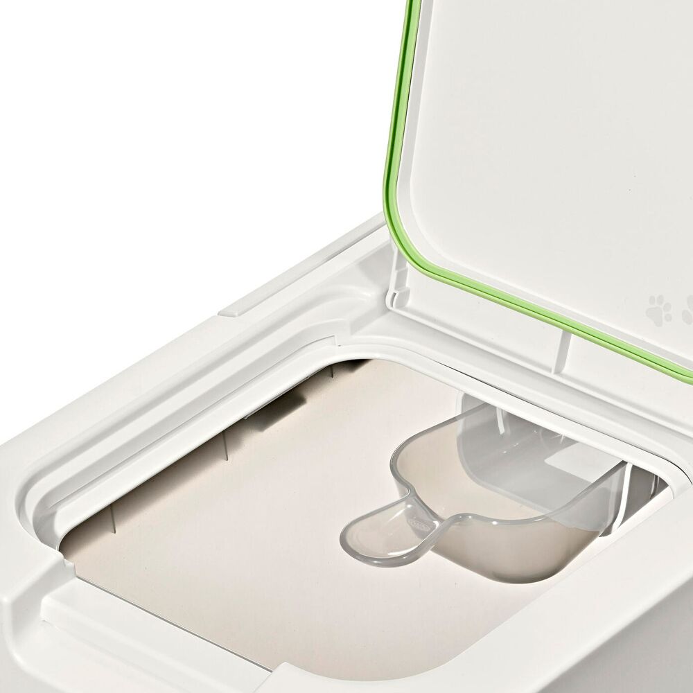 OXO Pet Airtight Food Container with Scoop — Large O6