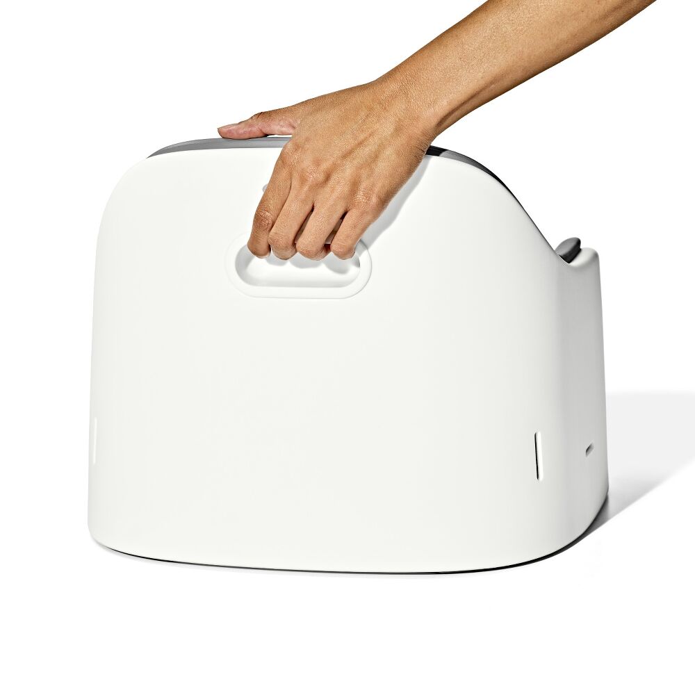 Nest Booster Seat with Removable Cushion B2