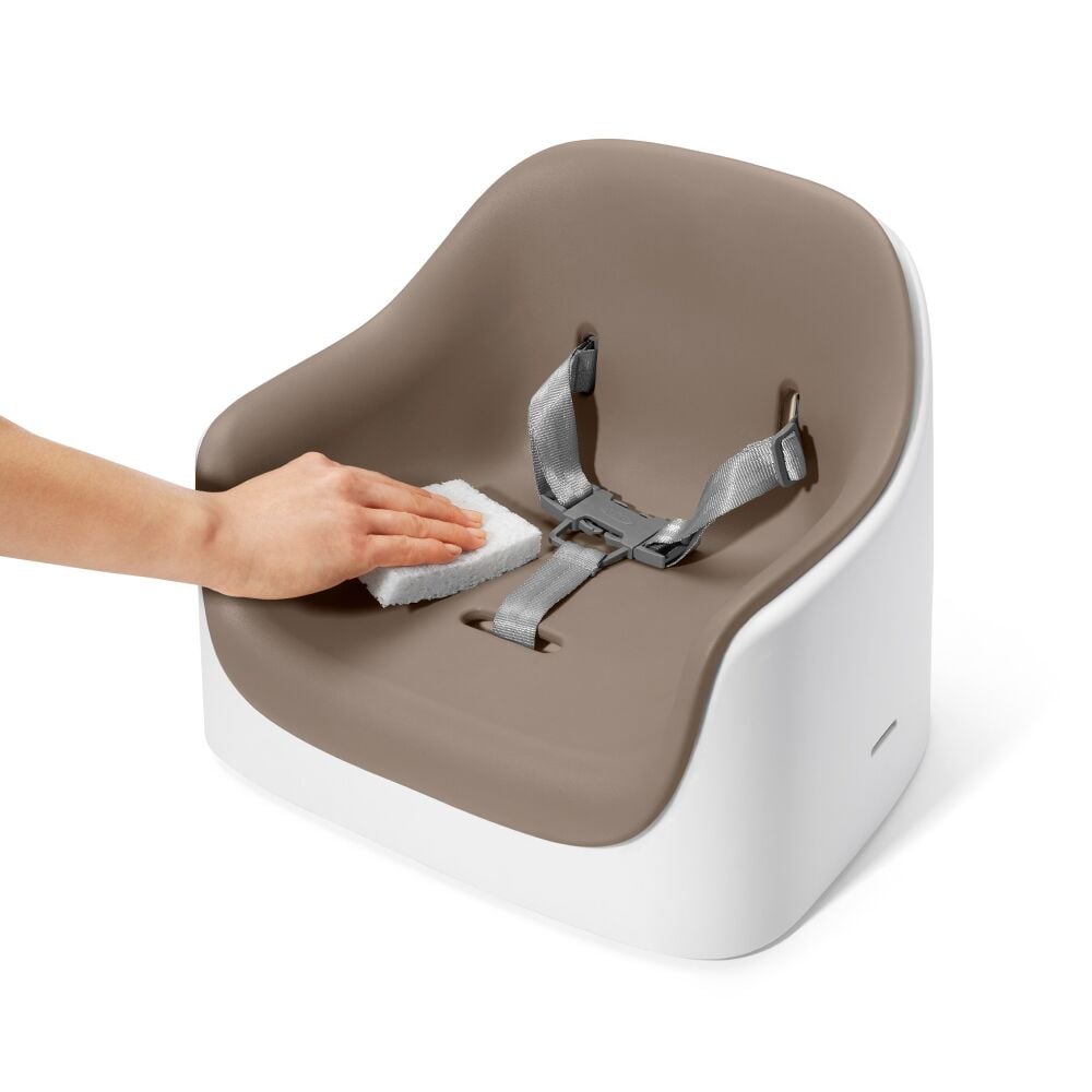 Nest Booster Seat with Removable Cushion B2