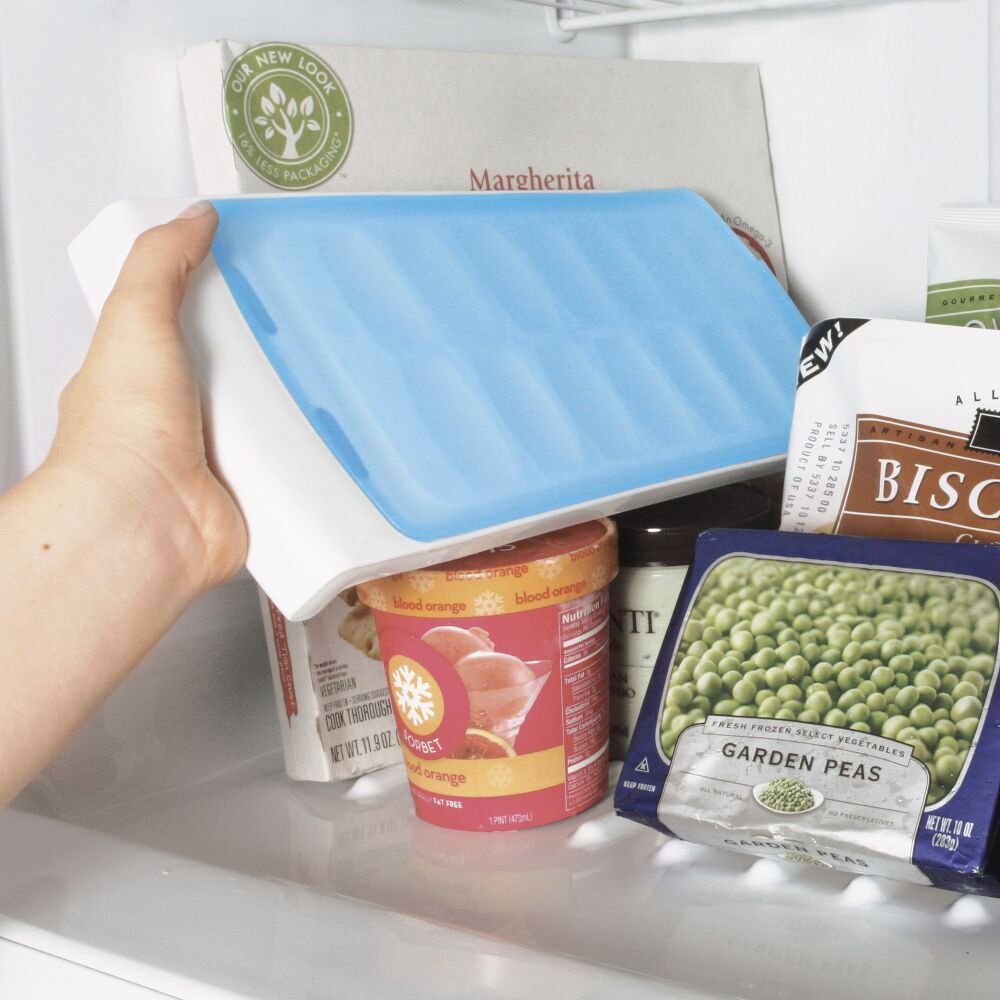No-Spill Ice Cube Tray A2