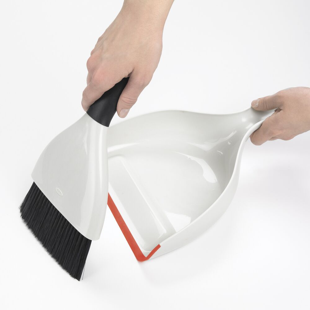Dustpan & Brush Set M1