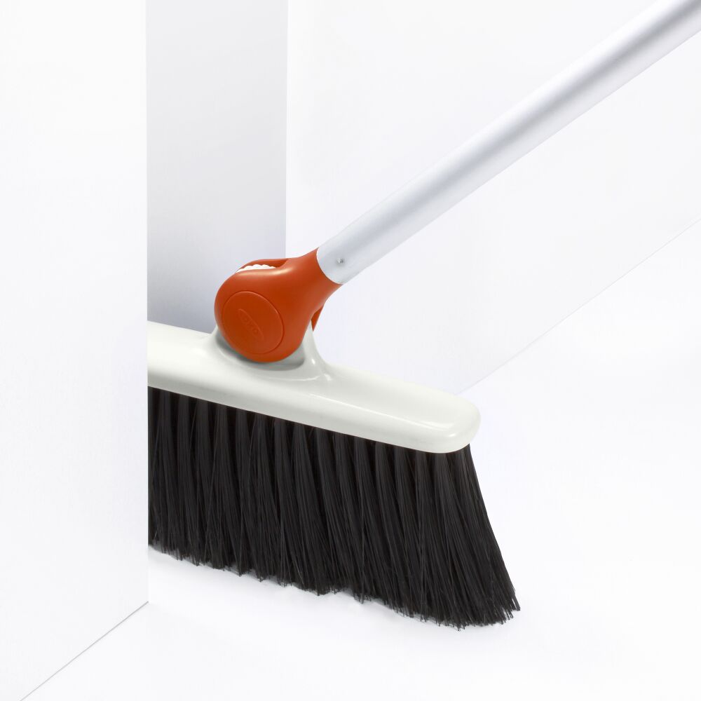 Any-Angle Broom U0