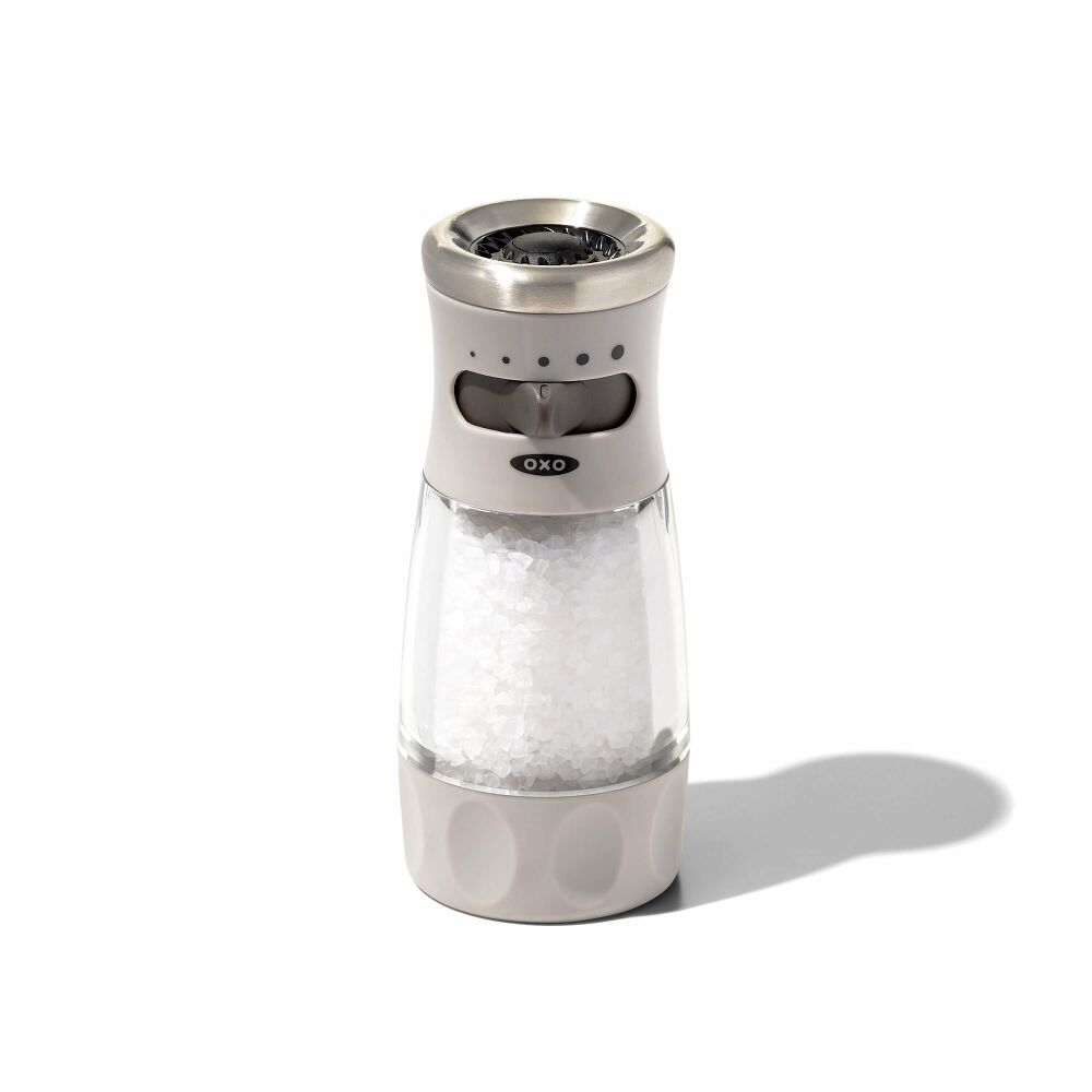 Contoured Mess-Free Salt Grinder O9