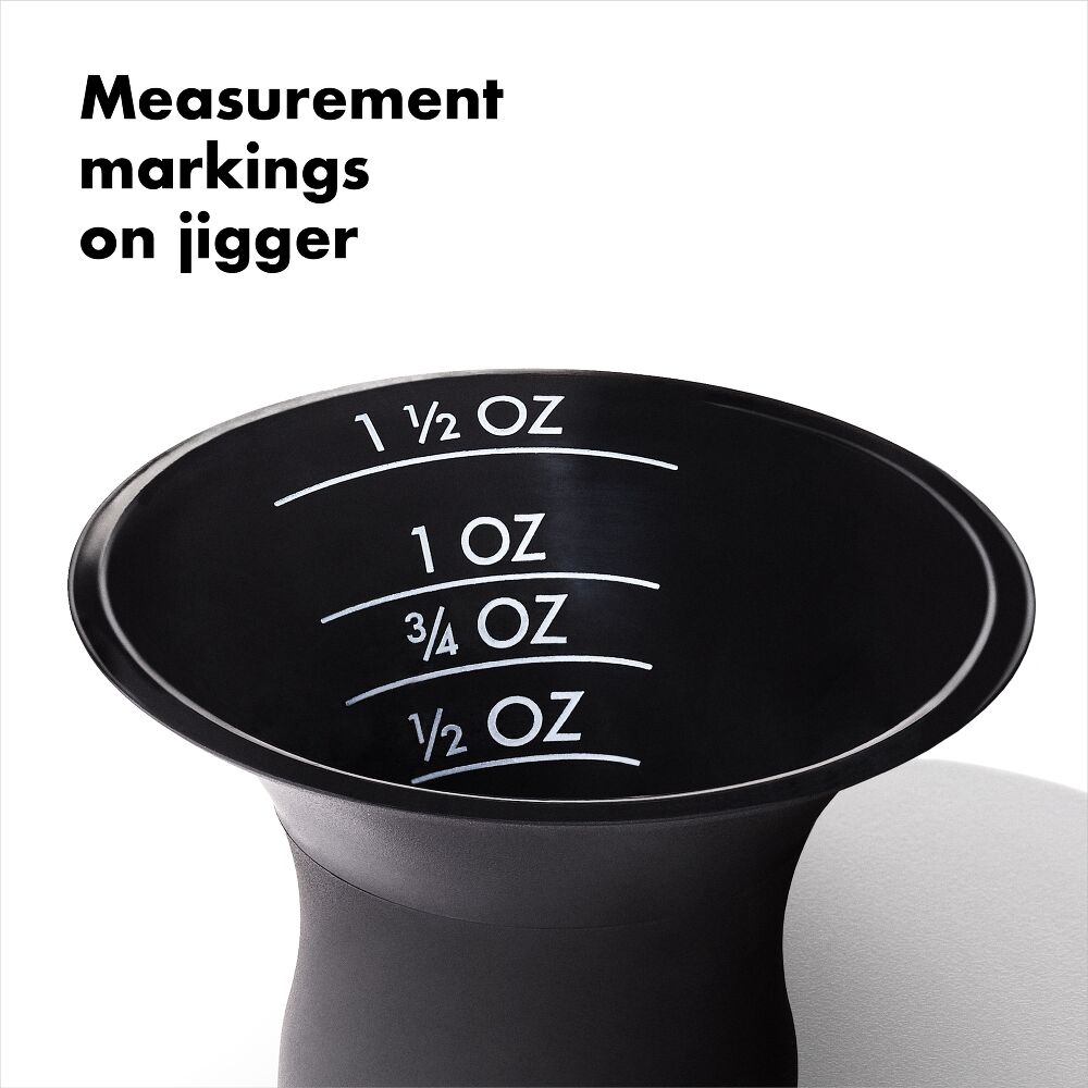 OXO Good Grips Plastic Cocktail Shaker- 20 oz/590 mL capacity E6