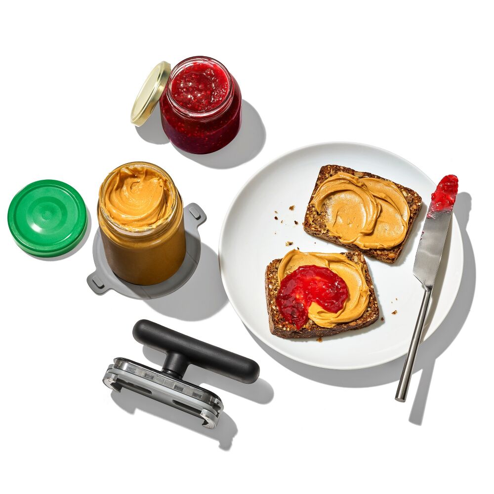 Twisting Jar Opener With Basepad L9
