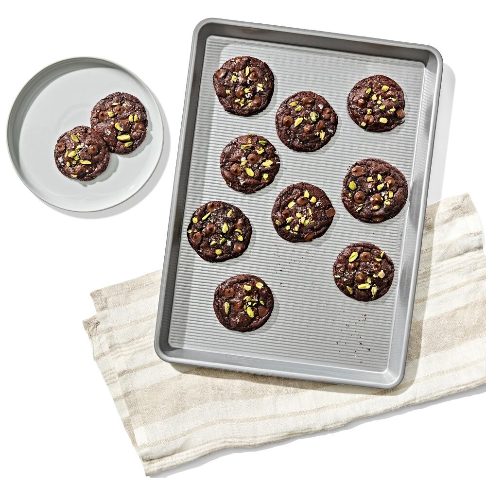 Non-Stick Pro Clear Coated Half Sheet Pan V2