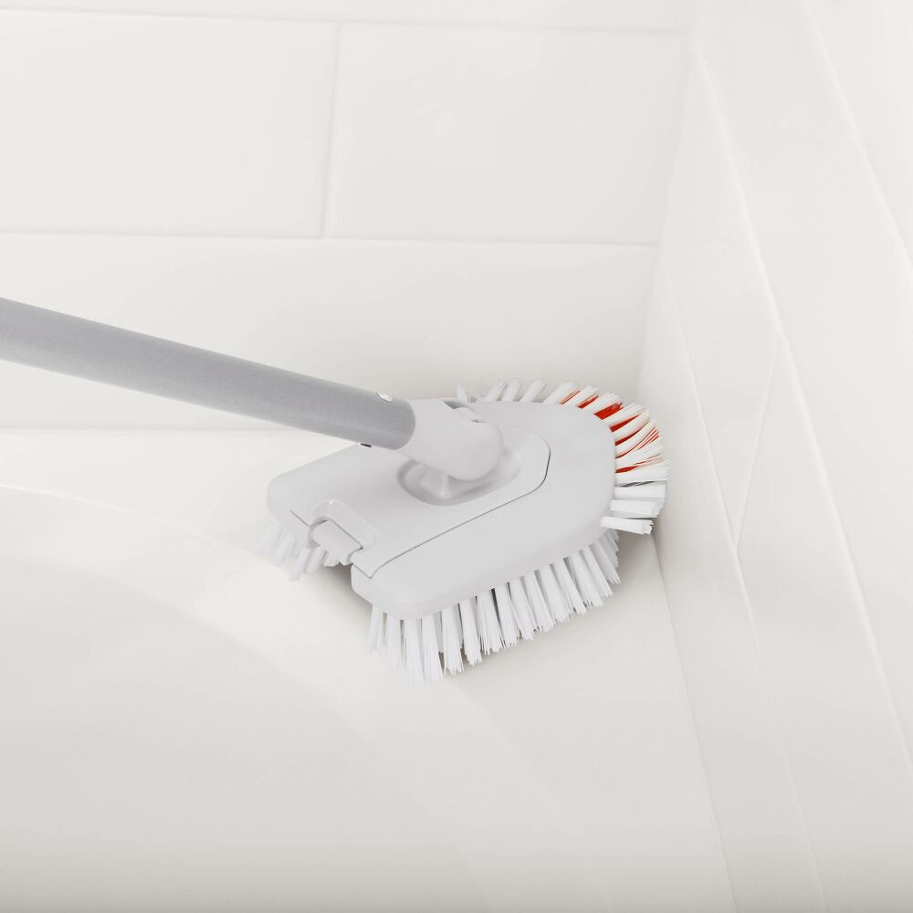 Extendable Tub & Tile Brush J2