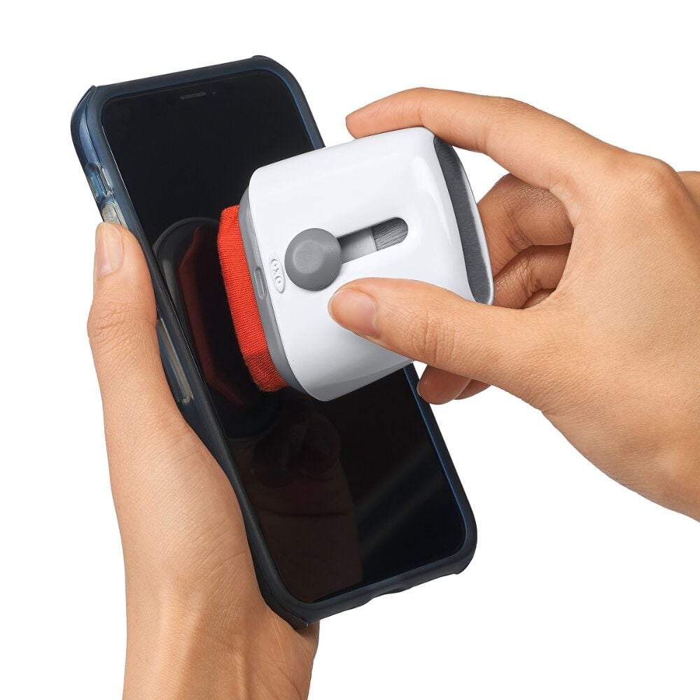 Sweep & Swipe Laptop Cleaner I3