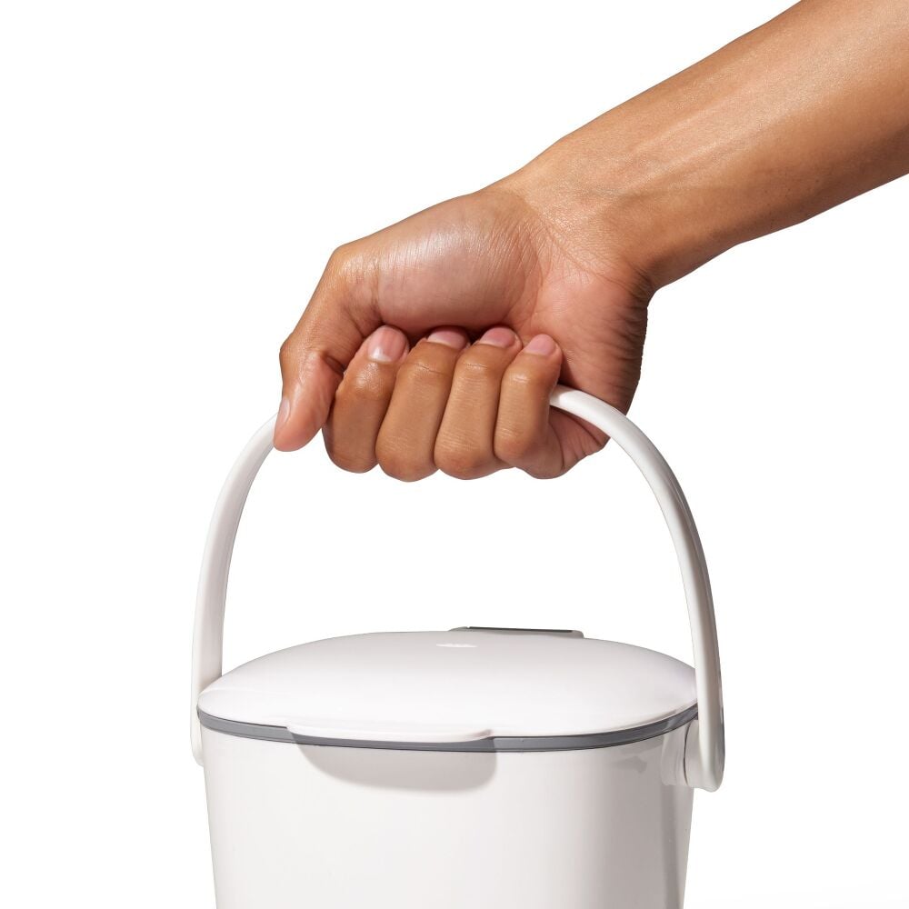 Easy-Clean Compost Bin - 0.75 Gal T0