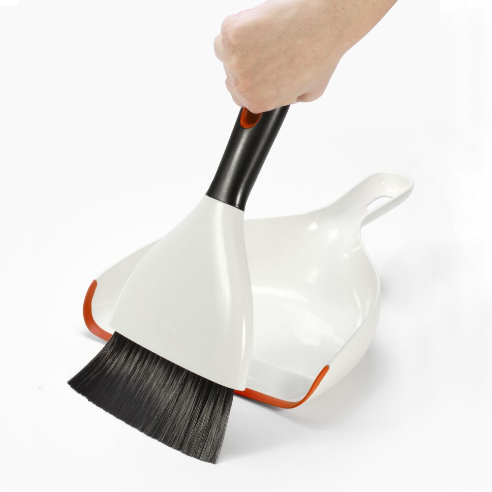Dustpan & Brush Set M1