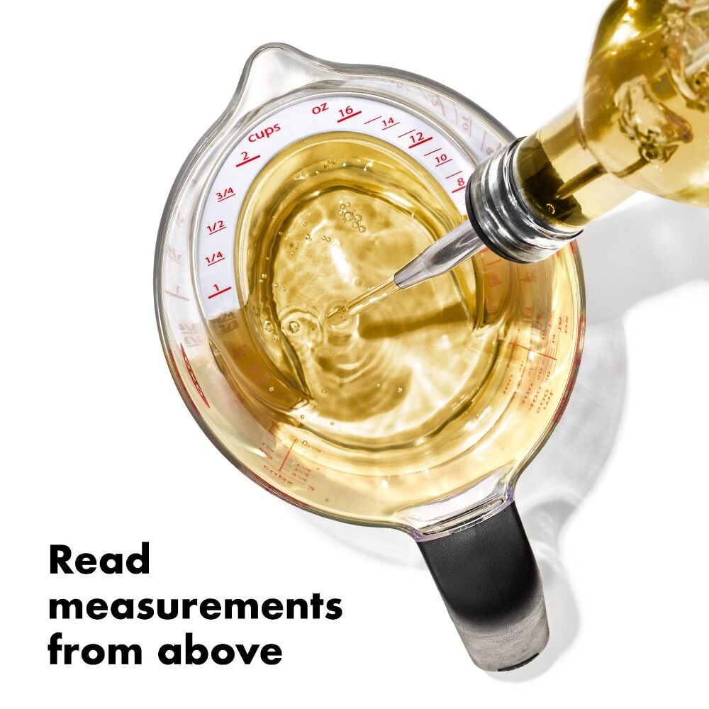 2-Cup Angled Measuring Cup J4