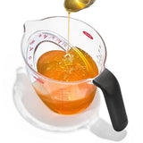 2-Cup Angled Measuring Cup J4
