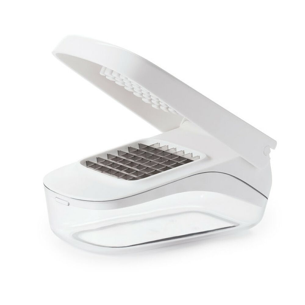 Vegetable Chopper with Easy-Pour Opening T0