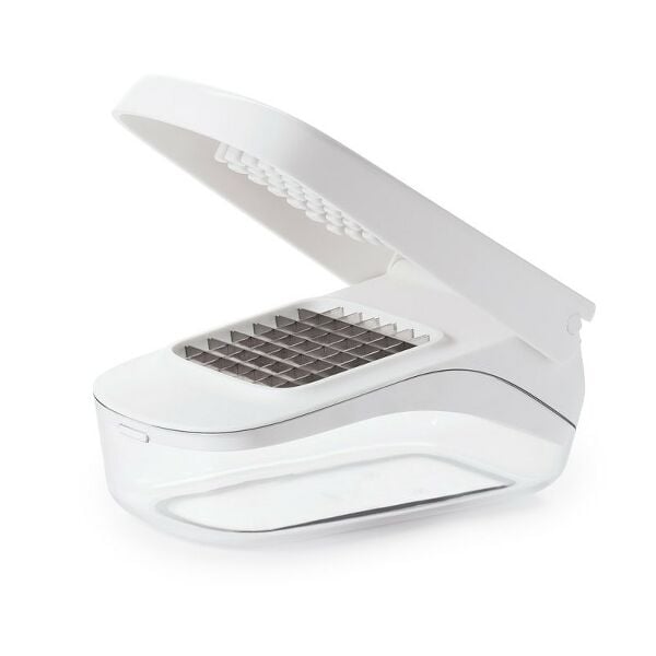 Vegetable Chopper with Easy-Pour Opening X0