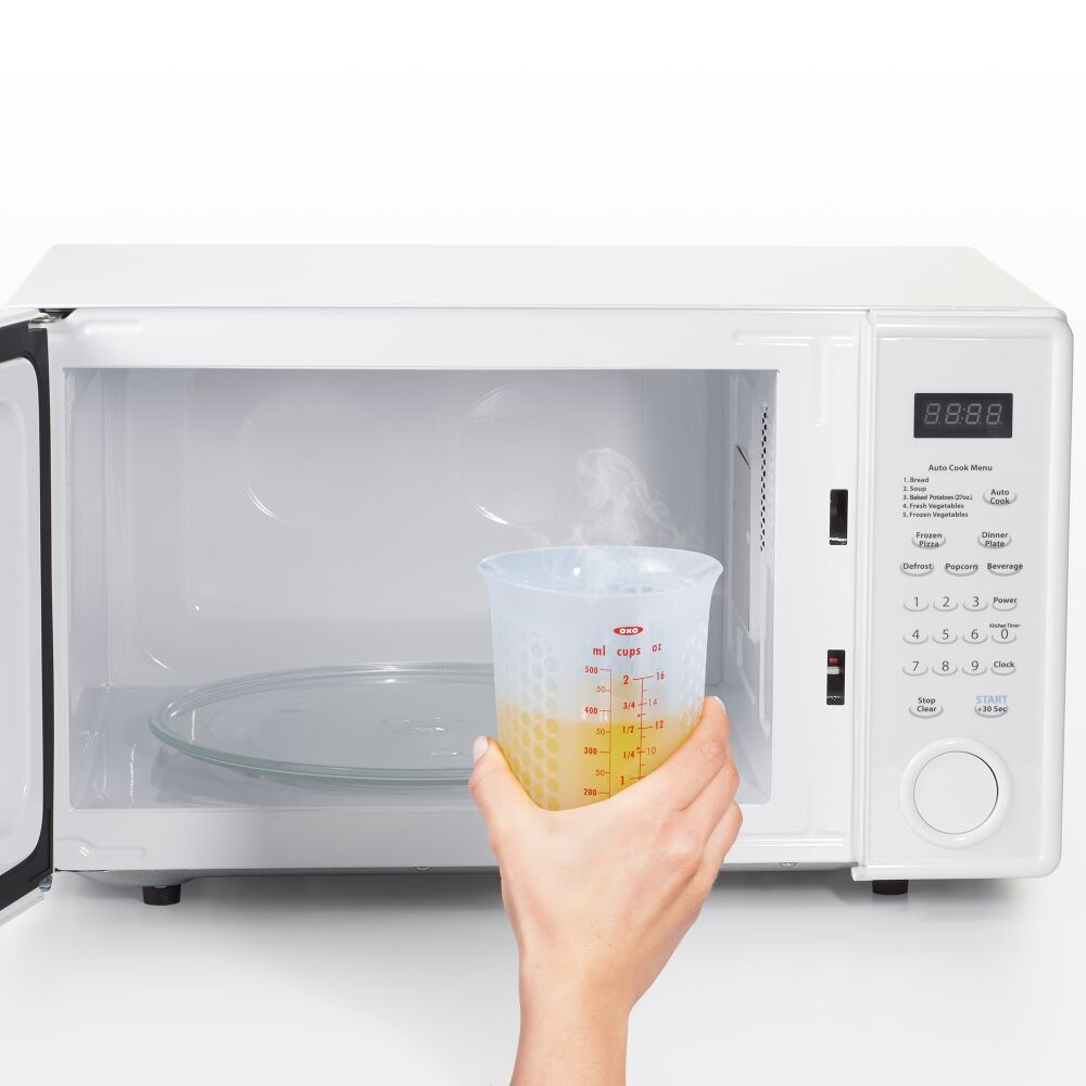 2 Cup Squeeze & Pour Silicone Measuring Cup B1