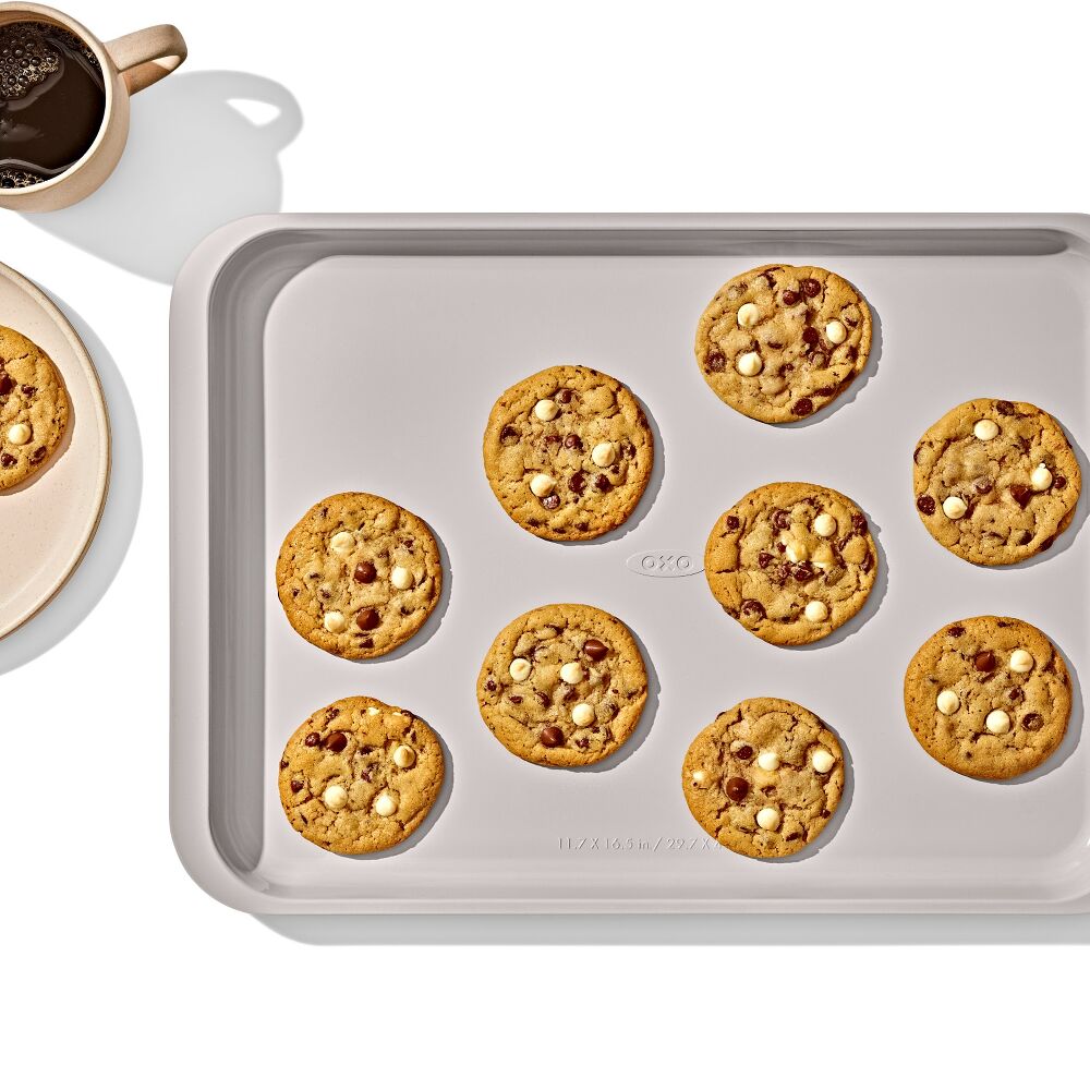 Non-Stick Pro Ceramic Coated Metal Bakeware Half Sheet Pan N0